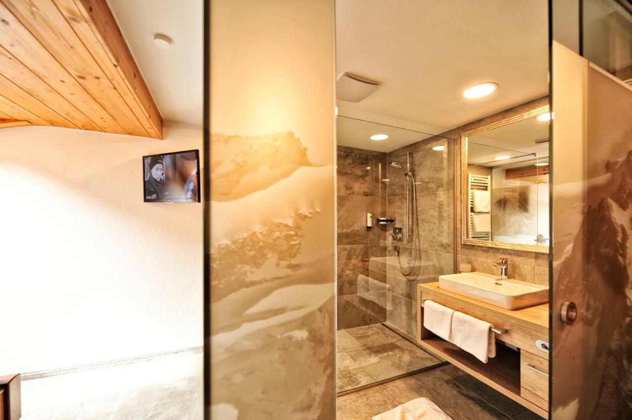 Hotel Alpenhof Pitztal St. Leonhard im Pitztal Zewnętrze zdjęcie